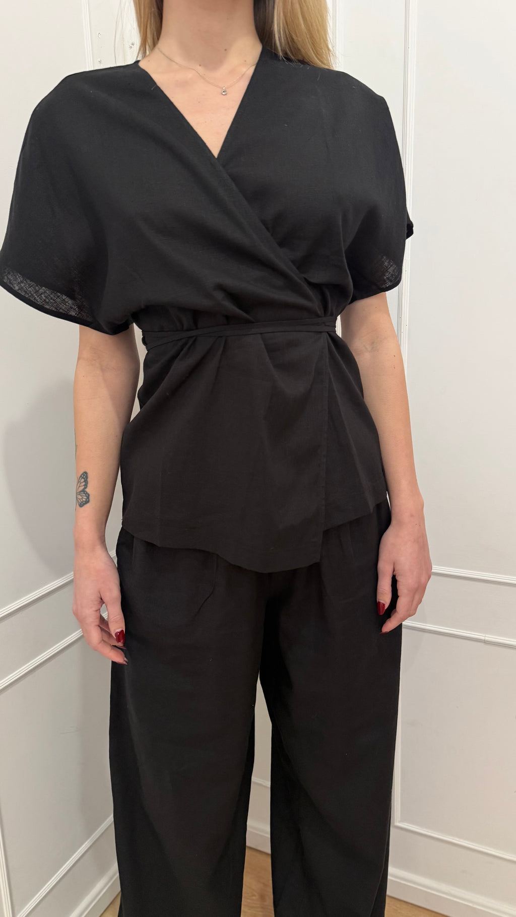 Camicia in lino nera Hinnominate