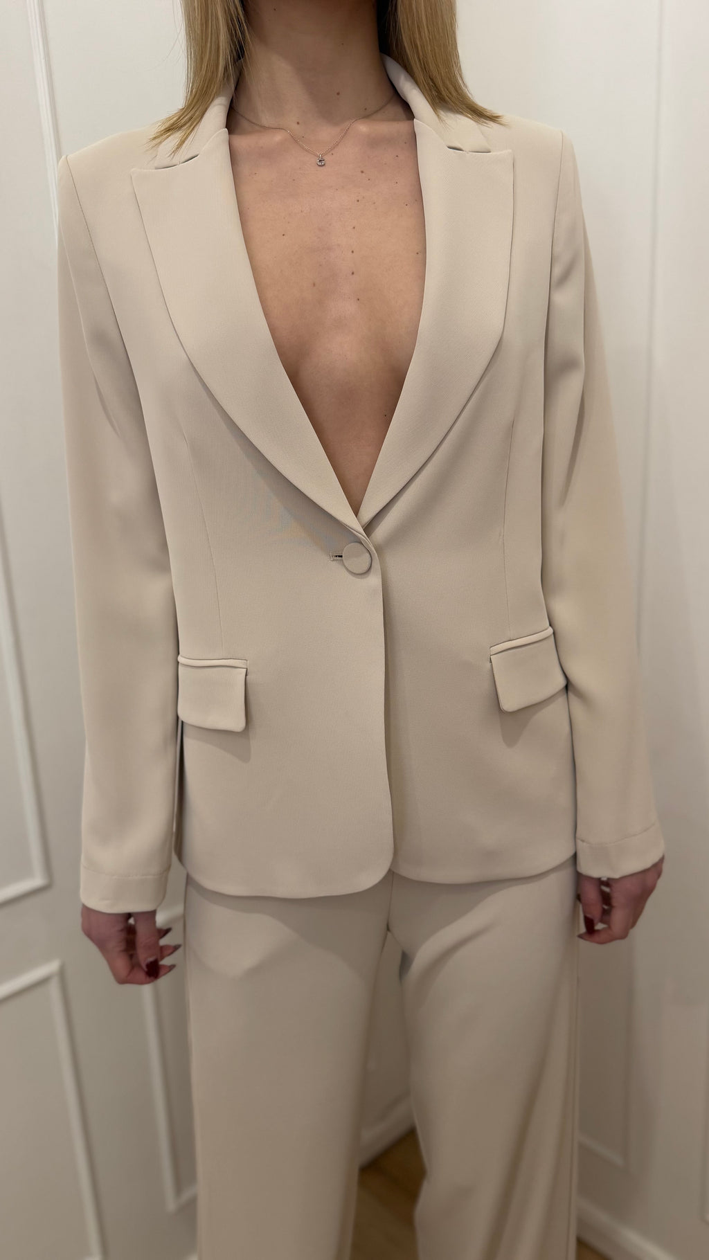 Tailleur giacca monopetto avorio  kontatto