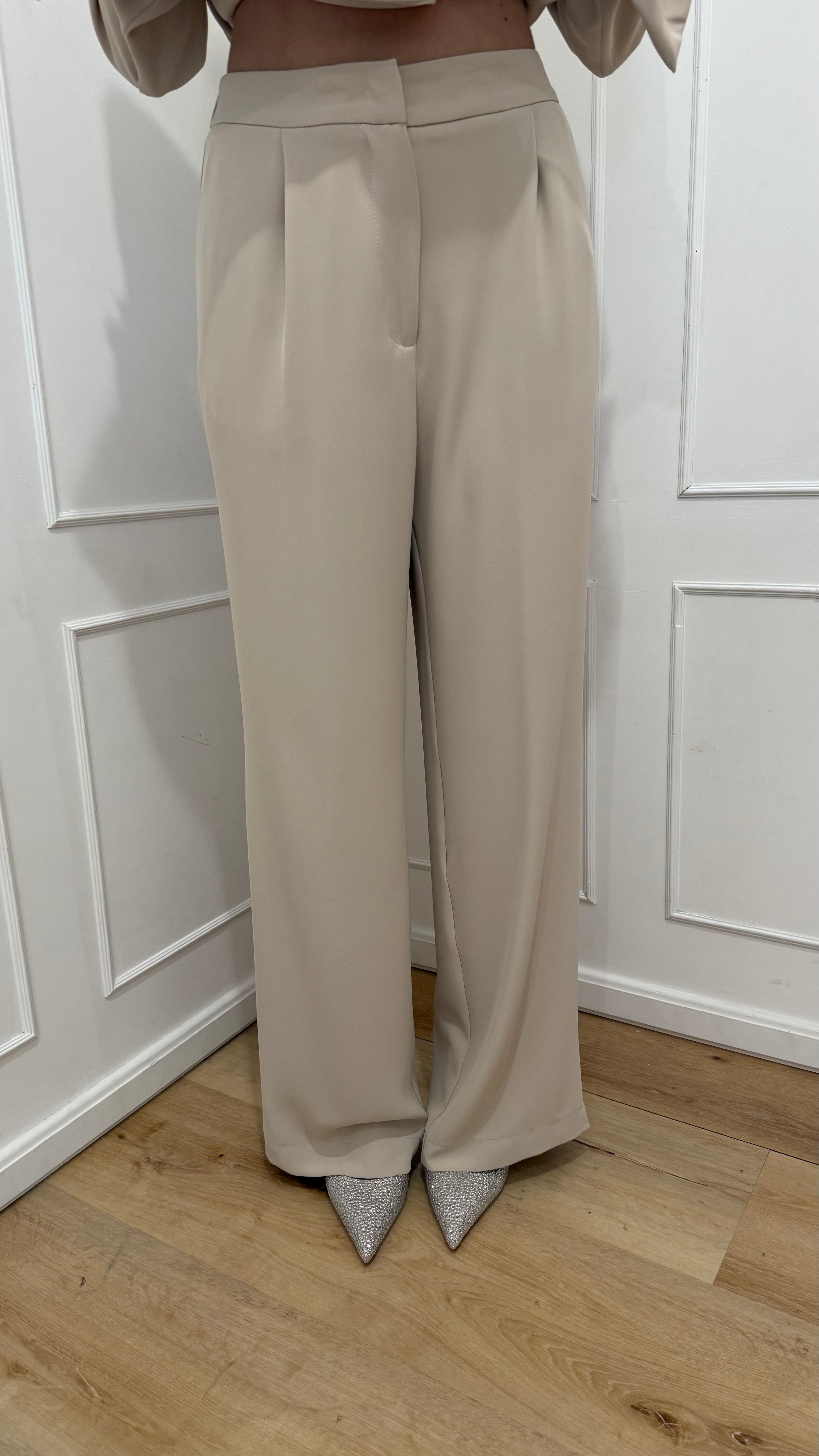 Tailleur con cintura avorio kontatto