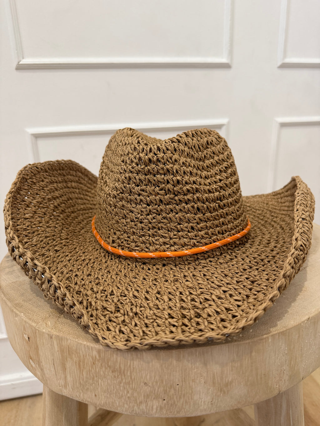 Cappello in rafia con cordoncino Hinnominate