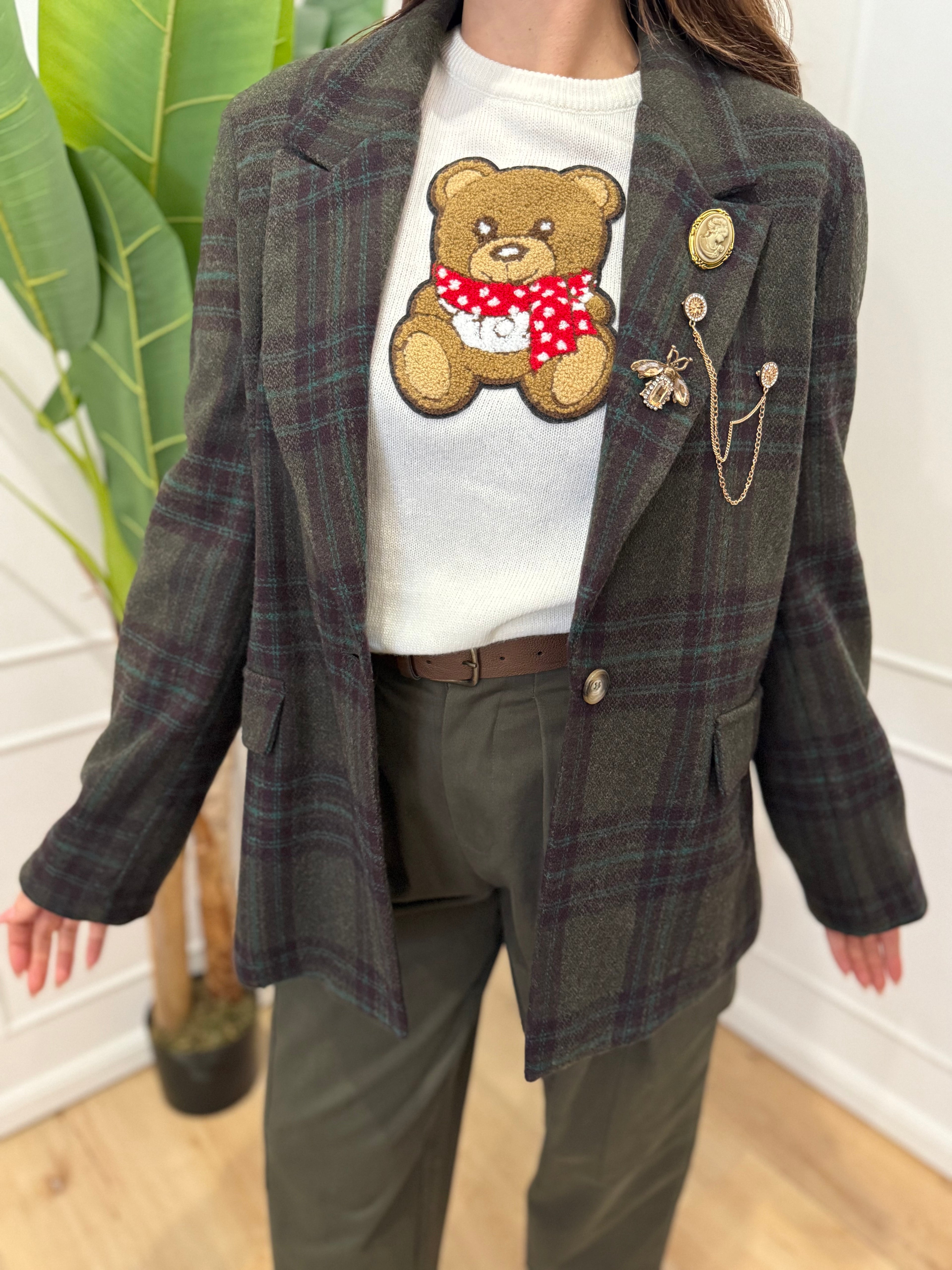 Giacca tartan con spilla vicolo