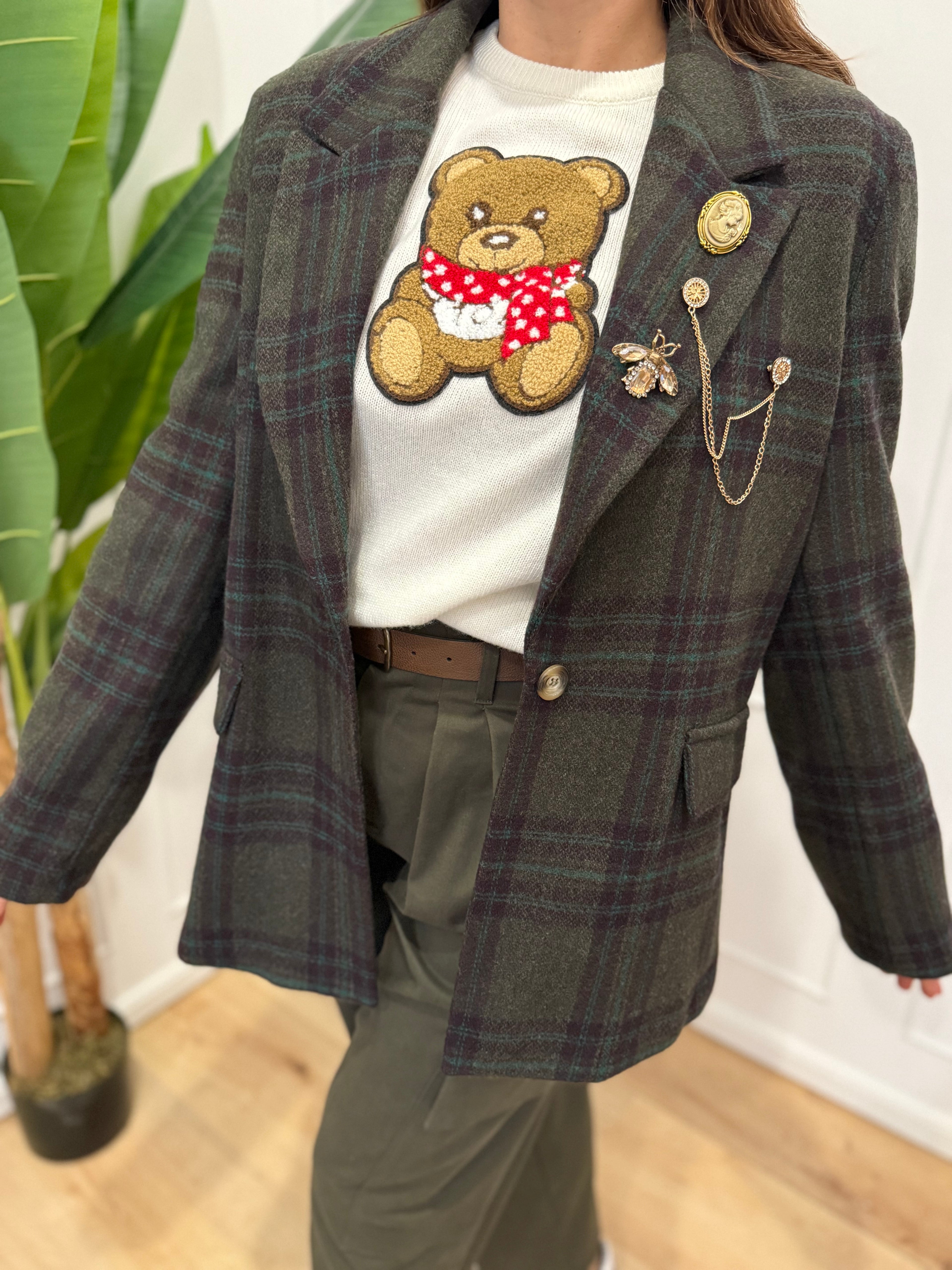 Giacca tartan con spilla vicolo