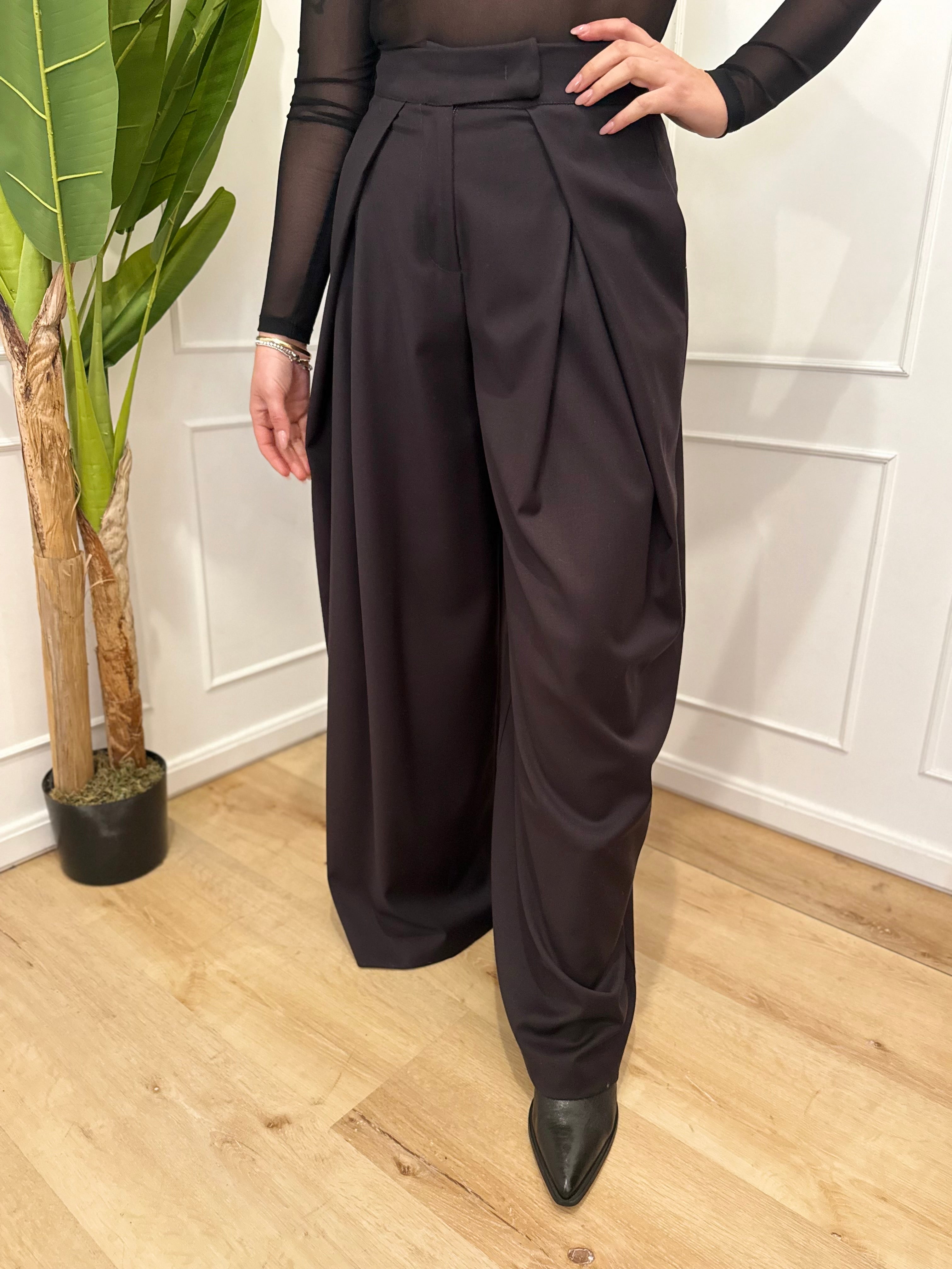 Pantalone pences largo moro vicolo